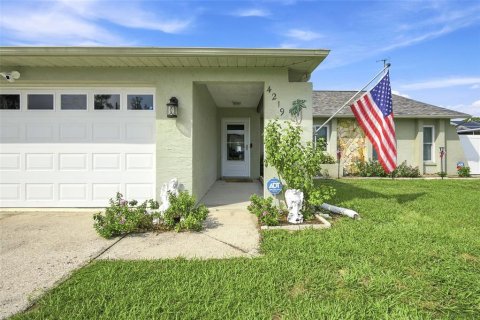 House in Spring Hill, Florida 2 bedrooms, 126.72 sq.m. № 2208987 - photo 13