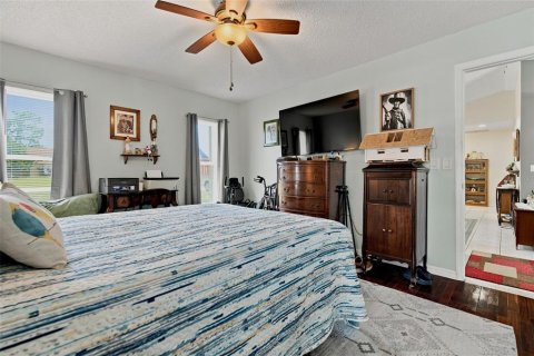 House in Spring Hill, Florida 2 bedrooms, 126.72 sq.m. № 2208987 - photo 27