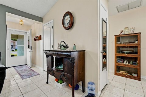 House in Spring Hill, Florida 2 bedrooms, 126.72 sq.m. № 2208987 - photo 18