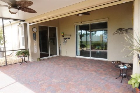 House in Winter Haven, Florida 3 bedrooms, 172.8 sq.m. № 1717403 - photo 29