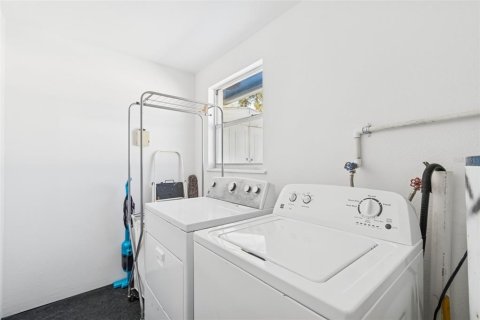 Купить виллу или дом в Тампа, Флорида 4 комнаты, 106.84м2, № 2135246 - фото 28