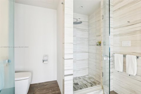 Condominio en venta en Miami Beach, Florida, 1 dormitorio, 78.97 m2 № 1693404 - foto 25