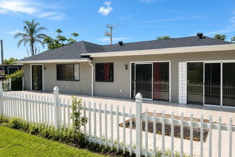 Villa ou maison à vendre à Port St. Lucie, Floride: 3 chambres, 177.72 m2 № 2085045 - photo 18