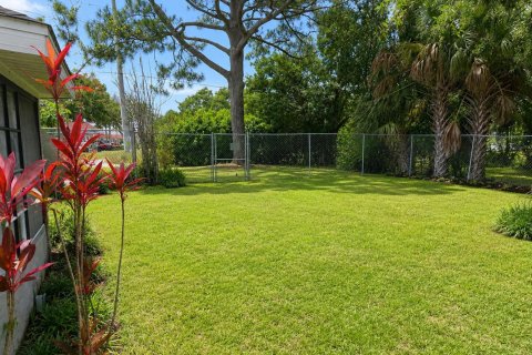 Villa ou maison à vendre à Port St. Lucie, Floride: 3 chambres, 177.72 m2 № 2085045 - photo 15