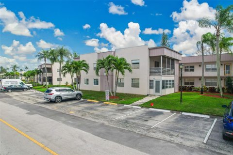 Condo in Delray Beach, Florida, 2 bedrooms  № 1868669 - photo 2