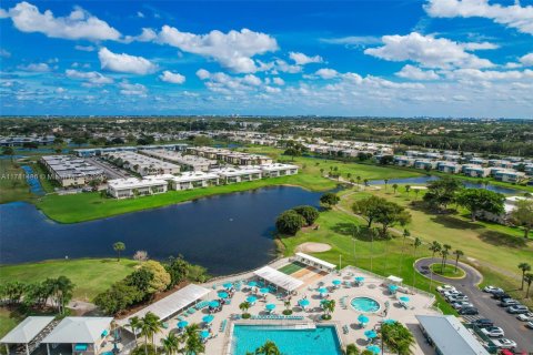 Condo in Delray Beach, Florida, 2 bedrooms  № 1868669 - photo 25