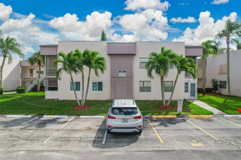 Condo in Delray Beach, Florida, 2 bedrooms  № 1868669 - photo 23