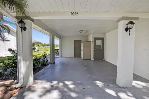 Condo in Sun City Center, Florida, 2 bedrooms  № 1915185 - photo 6