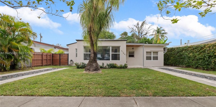 Casa en Miami, Florida 3 dormitorios, 160.44 m2 № 2002017