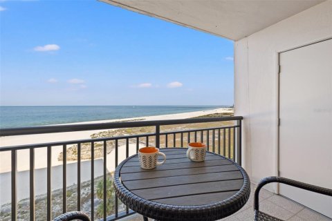 Condominio en venta en Clearwater, Florida, 2 dormitorios, 101.64 m2 № 2147615 - foto 19