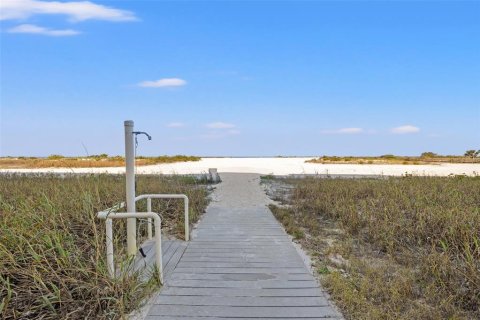 Condominio en venta en Clearwater, Florida, 2 dormitorios, 101.64 m2 № 2147615 - foto 22