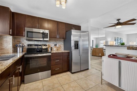 Condominio en venta en Clearwater, Florida, 2 dormitorios, 101.64 m2 № 2147615 - foto 8