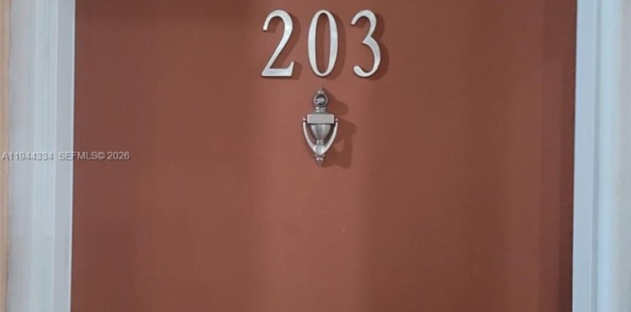 Condo à Hialeah, Floride, 2 chambres  № 2002086