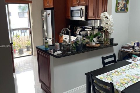 Купить кондоминиум в Хайалиа, Флорида 2 спальни, 75.44м2, № 2002086 - фото 18