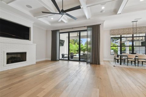 House in Tampa, Florida 5 bedrooms, 376.72 sq.m. № 1787399 - photo 14