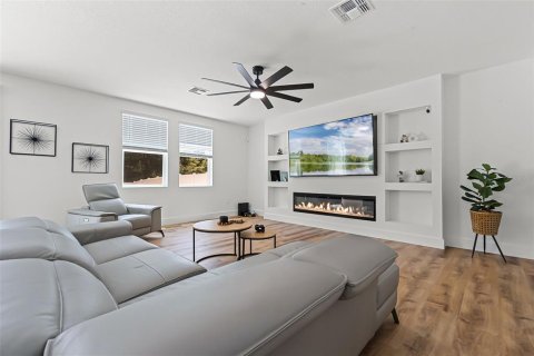 Casa en venta en Haines City, Florida, 5 dormitorios, 237.83 m2 № 1799784 - foto 14
