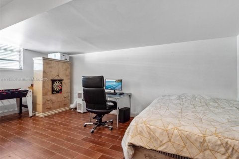 Casa en venta en Hollywood, Florida, 4 dormitorios, 226.5 m2 № 1991839 - foto 20