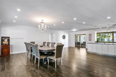 Casa en venta en Hollywood, Florida, 4 dormitorios, 226.5 m2 № 1991839 - foto 3