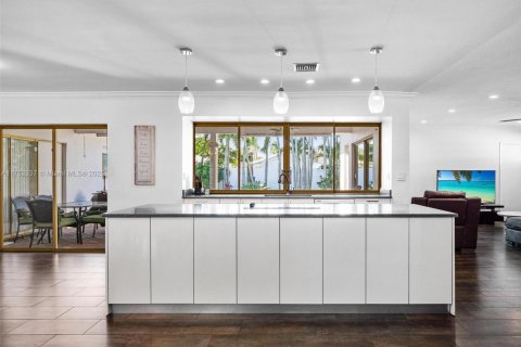 Casa en venta en Hollywood, Florida, 4 dormitorios, 226.5 m2 № 1991839 - foto 5