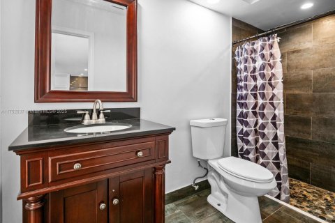 Casa en venta en Hollywood, Florida, 4 dormitorios, 226.5 m2 № 1991839 - foto 19