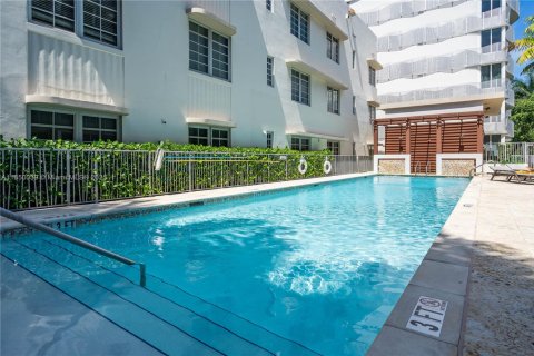 Condominio en venta en Miami Beach, Florida, 1 dormitorio, 56.95 m2 № 2022432 - foto 19