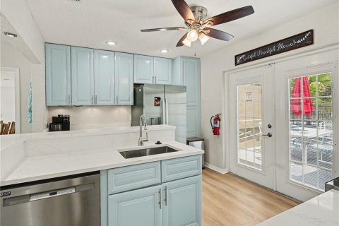 Купить виллу или дом в Сарасота, Флорида 6 комнат, 184.78м2, № 2205632 - фото 12