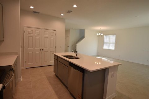 Casa en alquiler en Groveland, Florida, 5 dormitorios, 255.95 m2 № 1810842 - foto 7