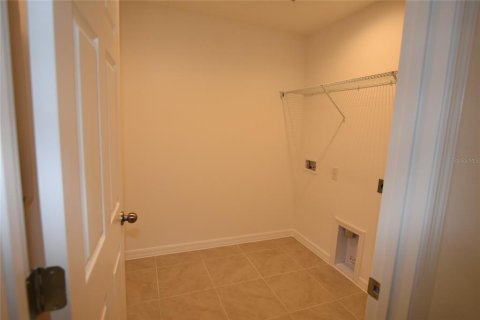 Casa en alquiler en Groveland, Florida, 5 dormitorios, 255.95 m2 № 1810842 - foto 28