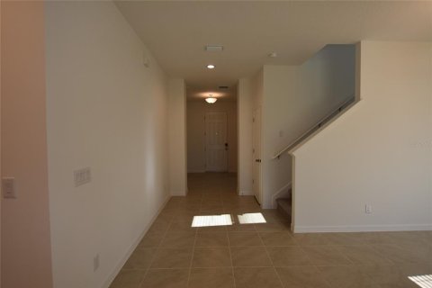 Casa en alquiler en Groveland, Florida, 5 dormitorios, 255.95 m2 № 1810842 - foto 6