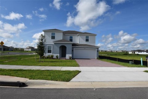 Casa en alquiler en Groveland, Florida, 5 dormitorios, 255.95 m2 № 1810842 - foto 1