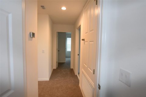 Casa en alquiler en Groveland, Florida, 5 dormitorios, 255.95 m2 № 1810842 - foto 9