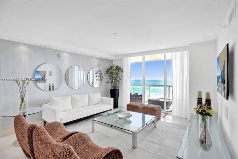 Condo in Sunny Isles Beach, Florida, 2 bedrooms  № 2056757 - photo 5