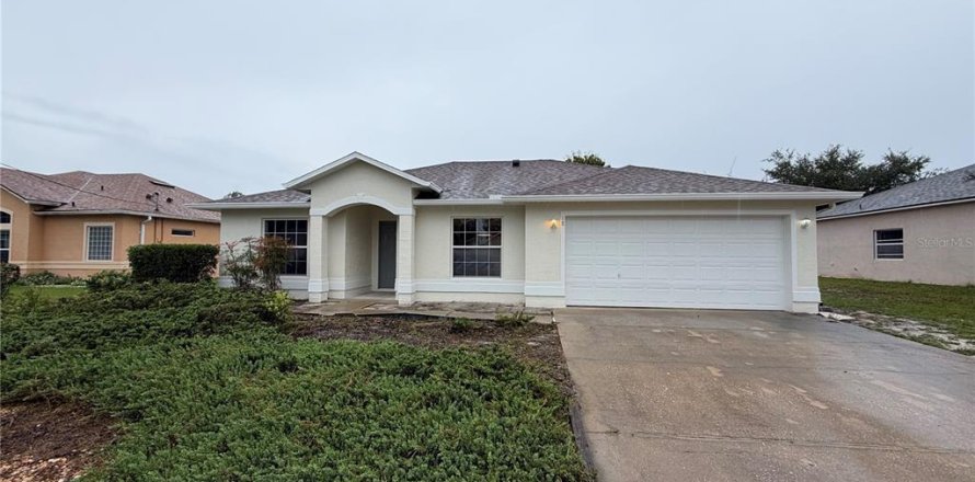 Villa ou maison à Palm Coast, Floride 3 chambres, 138.42 m2 № 2414101