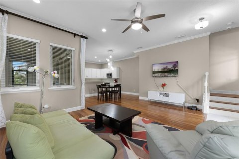 Townhouse in Orlando, Florida 3 bedrooms, 172.43 sq.m. № 1866593 - photo 11