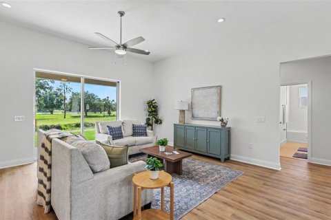 House in Bartow, Florida 4 bedrooms, 186.27 sq.m. № 2157545 - photo 8