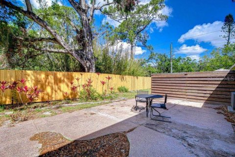 Commercial property in Bradenton, Florida 7 bedrooms, 352.1 sq.m. № 1735204 - photo 8