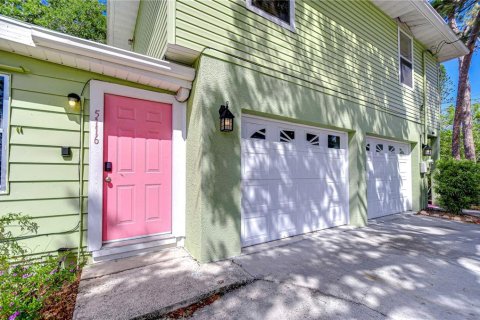 Commercial property in Bradenton, Florida 7 bedrooms, 352.1 sq.m. № 1735204 - photo 25