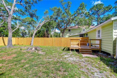 Commercial property in Bradenton, Florida 7 bedrooms, 352.1 sq.m. № 1735204 - photo 22