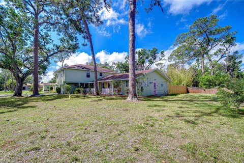 Commercial property in Bradenton, Florida 7 bedrooms, 352.1 sq.m. № 1735204 - photo 3