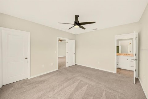 House in Zephyrhills, Florida 3 bedrooms, 139.35 sq.m. № 2427364 - photo 19