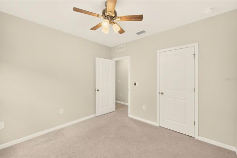 House in Zephyrhills, Florida 3 bedrooms, 139.35 sq.m. № 2427364 - photo 27