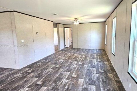 Appartement à louer à Clewiston, Floride: 4 chambres, 177.26 m2 № 2080821 - photo 4