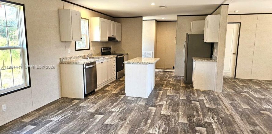 Appartement à Clewiston, Floride 4 chambres, 177.26 m2 № 2080821