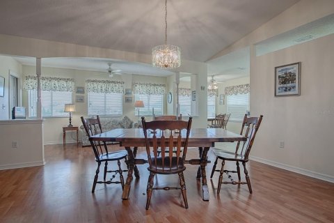 House in Leesburg, Florida 2 bedrooms, 151.52 sq.m. № 1512070 - photo 9