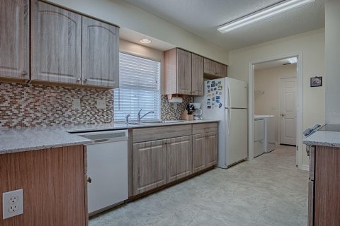 House in Leesburg, Florida 2 bedrooms, 151.52 sq.m. № 1512070 - photo 16