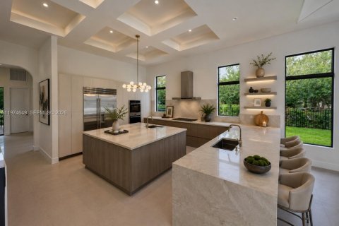 House in Weston, Florida 6 bedrooms, 689.43 sq.m. № 2180004 - photo 14