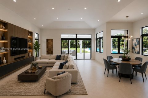 House in Weston, Florida 6 bedrooms, 689.43 sq.m. № 2180004 - photo 13