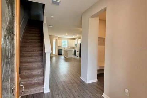 Touwnhouse à louer à San Antonio, Floride: 2 chambres, 150.04 m2 № 2111216 - photo 3