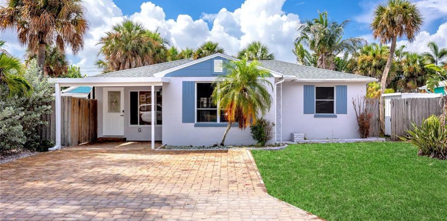 Casa en Saint Pete Beach, Florida 3 dormitorios, 133.59 m2 № 2223237