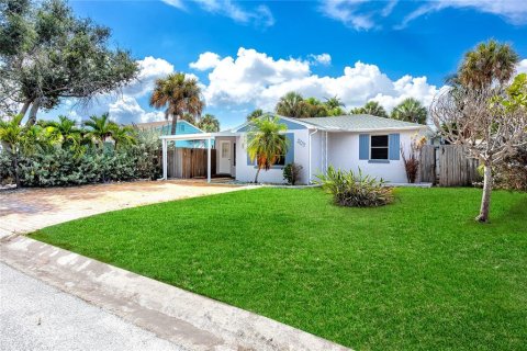 Casa en venta en Saint Pete Beach, Florida, 3 dormitorios, 133.59 m2 № 2223237 - foto 7